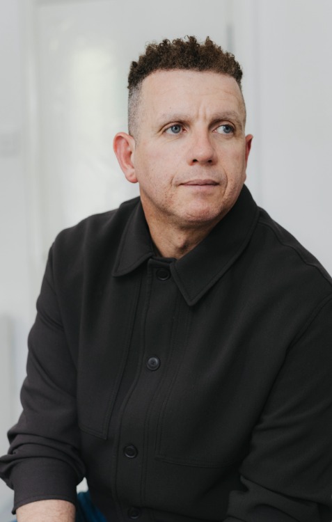Image of Manoel with link to their story.