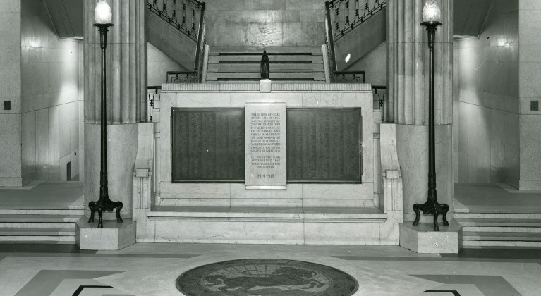 Lloyds Bank war memorial